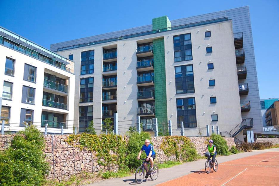 Bayview Apartments Sports Village Cardiff Free Parking & Free Wi Fi Luaran gambar