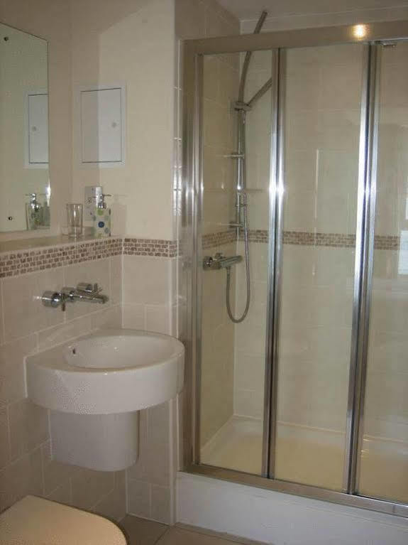 Bayview Apartments Sports Village Cardiff Free Parking & Free Wi Fi Luaran gambar